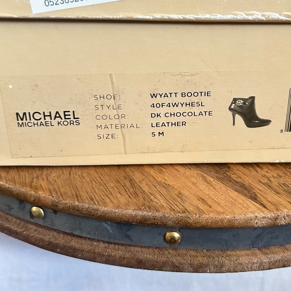 MICHAEL Michael Kors NWT Wyatt DK Chocolate Leather Platform Heel Booties Size 5 - Picture 3 of 8